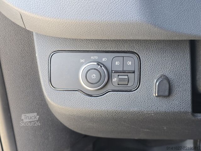 Vlečno vozilo Mercedes-Benz Sprinter 519