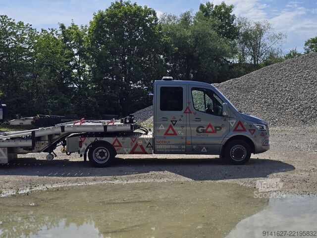 евакуатор Mercedes-Benz Sprinter 519