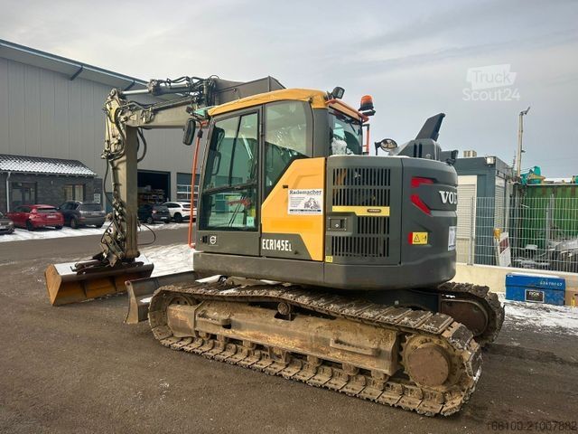 Excavatrice à chaînes VOLVO ECR 145 EL