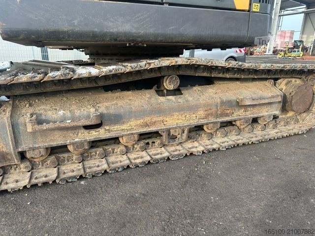 Excavatrice à chaînes VOLVO ECR 145 EL