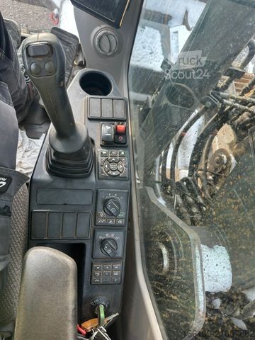 Excavatrice à chaînes VOLVO ECR 145 EL