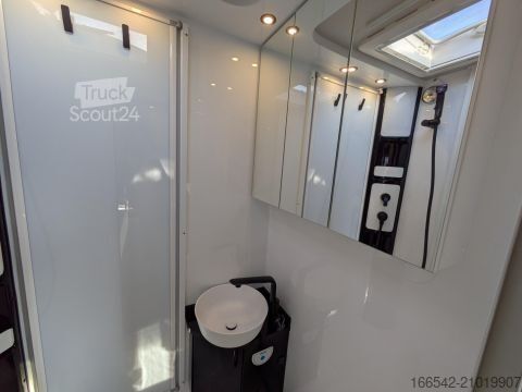 Camping-car semi-intégré Hobby PRESTIGE T 710 GE 180PS/Autom/Markise/RFK/Safty-Paket