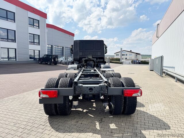 Hákový nosič kontejnerů Iveco-Magirus X-Way AD360X40Z/P 8x4 X-Way AD360X40Z/P 8x4