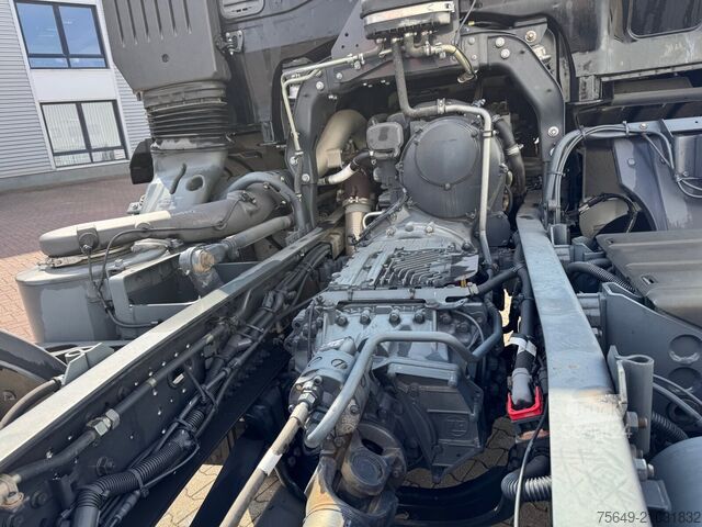 Haakarm vrachtwagen Iveco-Magirus X-Way AD360X40Z/P 8x4 X-Way AD360X40Z/P 8x4