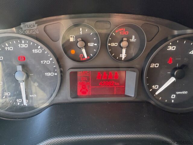 Fourgon-benne dépôt Iveco dalily 35c16