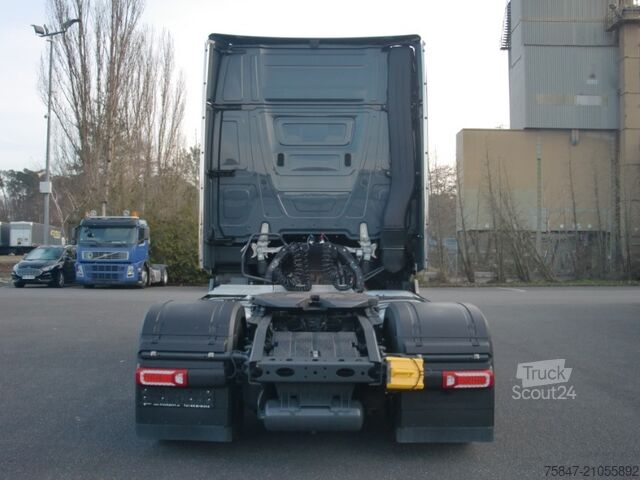 Standaard trekker Mercedes-Benz Actros 1851 LS Giga Retarder Standklima