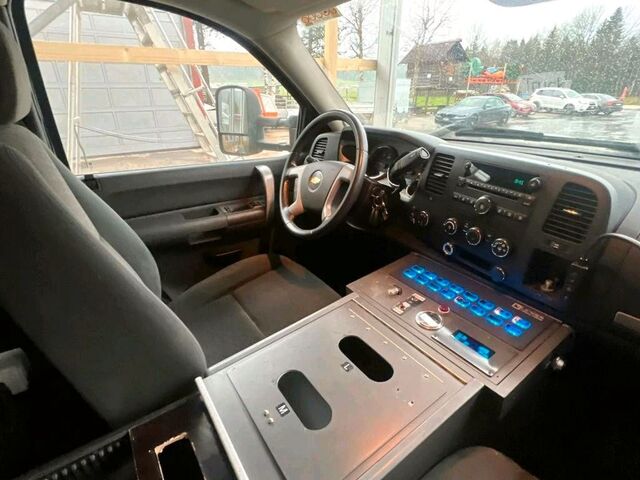 Rettungswagen Chevrolet Silverado 3500 Leader Ambulance