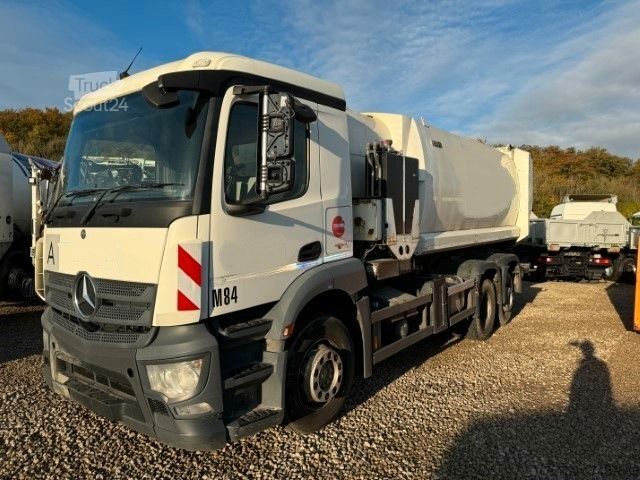 Châssis de camion MERCEDES-BENZ Antos 2533 6x2 Fahrgestell