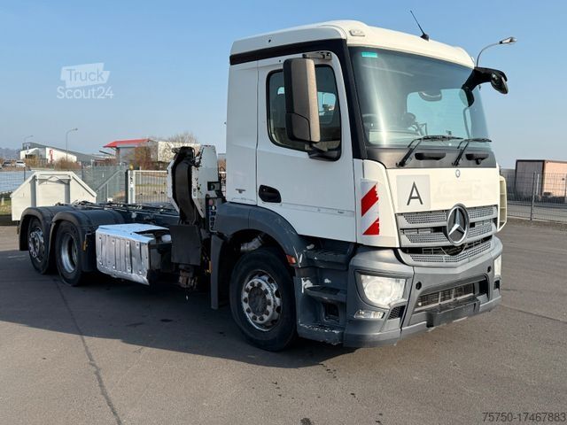 Châssis de camion MERCEDES-BENZ Antos 2533 6x2 Fahrgestell