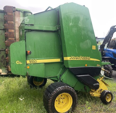 Pressa per balle (agricoltura) John Deere 582