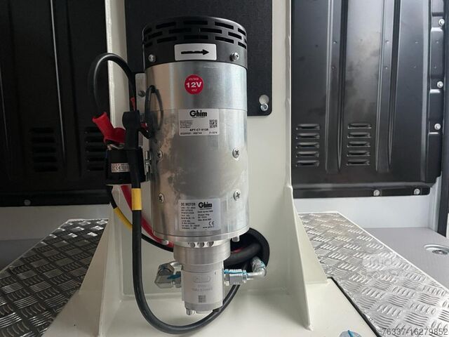 Van Renault Master Neu Hubarbeitsbühne KLUBB KL32 12