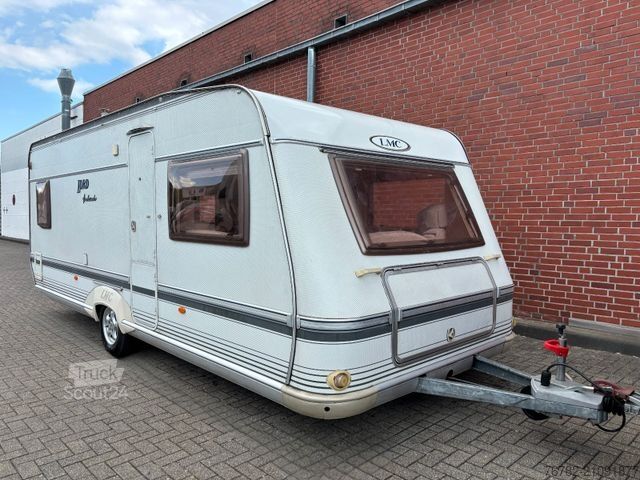 Wohnwagen LMC Ambassador 560 K TÜV neu