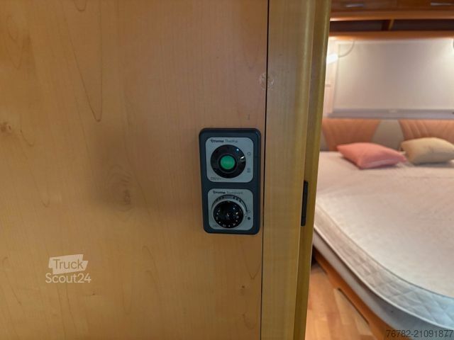 Wohnwagen LMC Ambassador 560 K TÜV neu