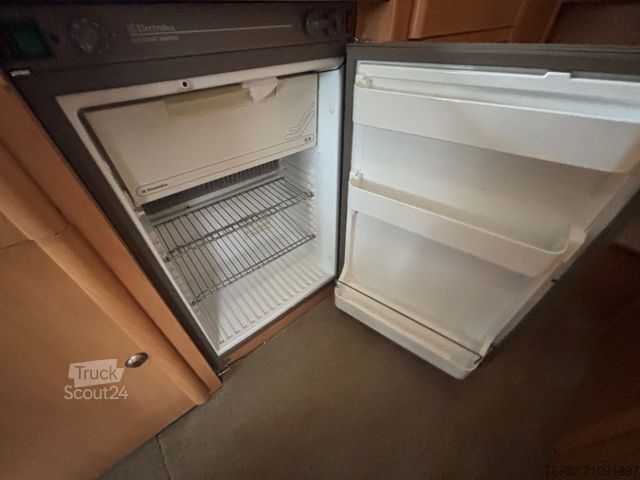 Integrerad husbil WEINSBERG Komet 680MQ Solar/SAT/Markise/kette/1.Hand