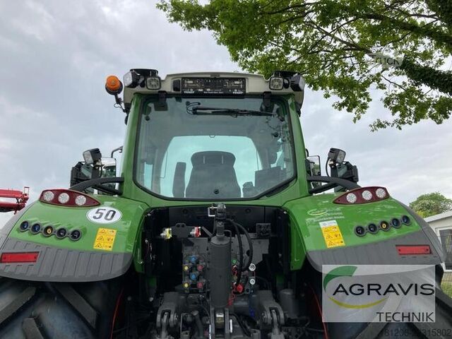 Tracteur Fendt 724 VARIO GEN-6