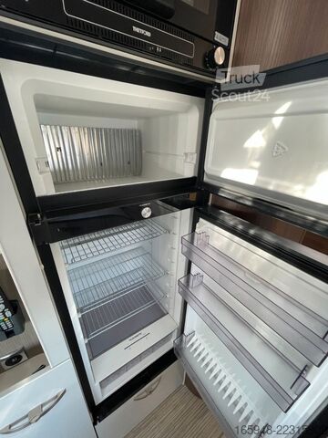Camping-car intégral BÜRSTNER Elegance I 910 G *Sie sparen: ca. 85.000¤*