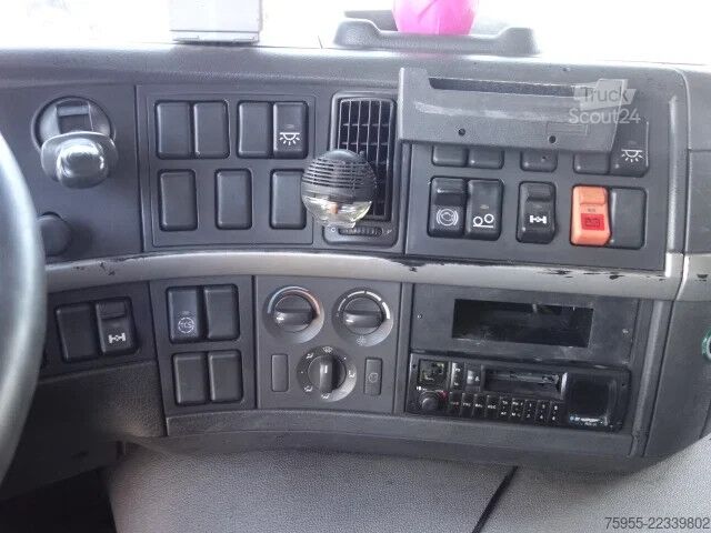 Tanker Volvo FM 9 18600 LITER FEULTANK,4 COMPARTMENTS