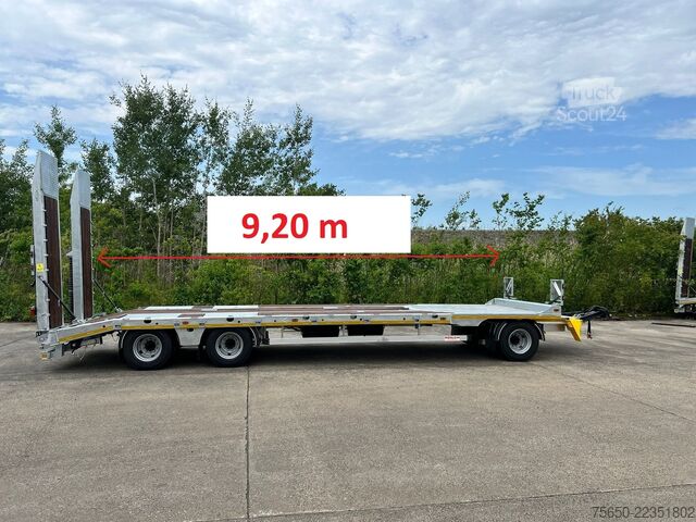 Remorque porte-engins surbaissée Möslein T 3-9,20 F  3 Achs Tieflader mit gerader Ladefläche 9 m, Neufahrzeug