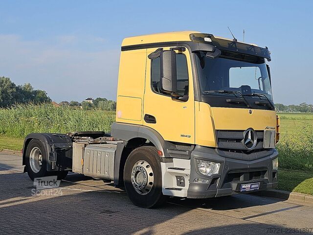 Standaard trekker MERCEDES-BENZ ACTROS 1843