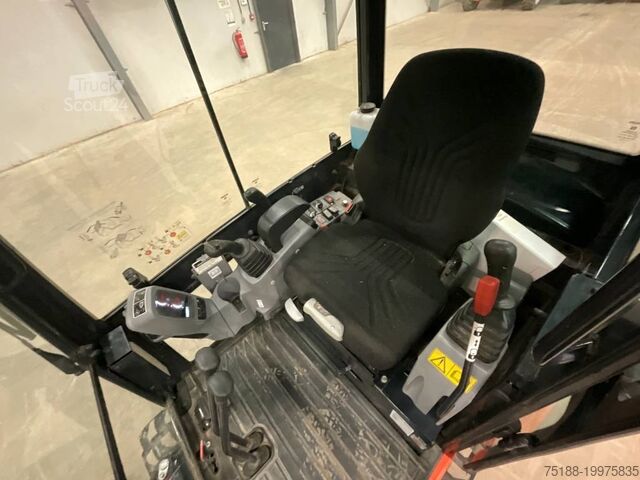 Мини-экскаватор Kubota KX 019-4 powertilt