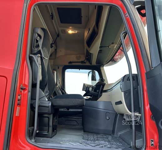 Objemový tahač MERCEDES-BENZ Actros 1848 E6 Lowliner BigSpace