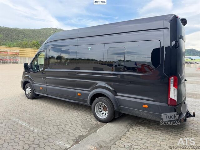  Ford Transit Minibus 16+1