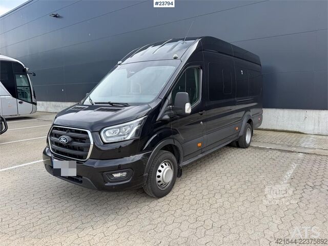  Ford Transit Minibus 16+1