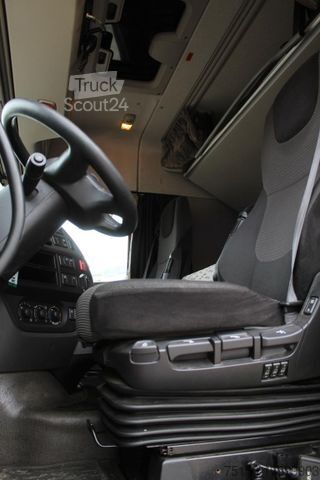 Standard nyergesvontató DAF XF 460 4x2 BL - SC - 2 x Tank - Nr.: 624