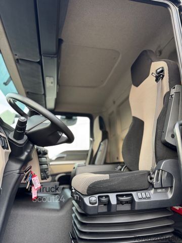 LKW mit Getränkeaufbau MAN TGM 26.320 L / LBW / 2xAHK / LENKACHSE / 18 PAL