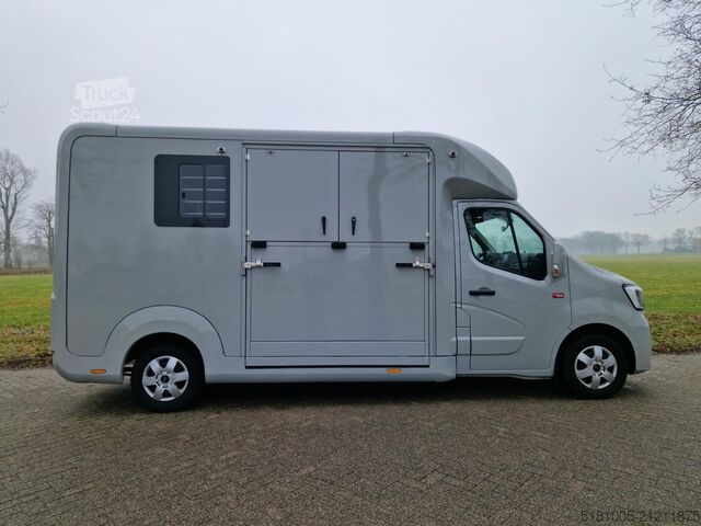 Horse transportation Renault Master STX S3 automaat paardenwagen Pro-Safety ...