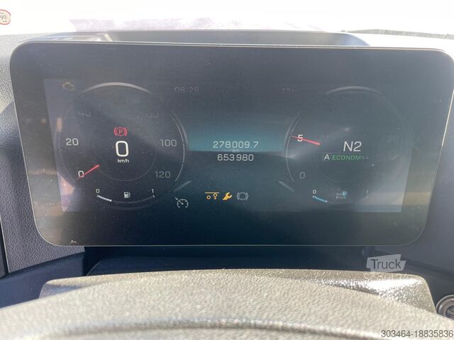 Rámový traktor Mercedes-Benz Actros 2551