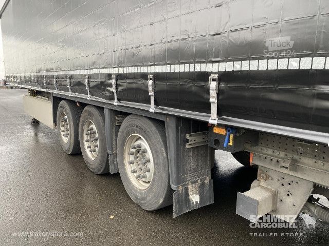 Открытый полуприцеп с тентом Schmitz Cargobull Semitrailer Curtainsider Standard Hayon