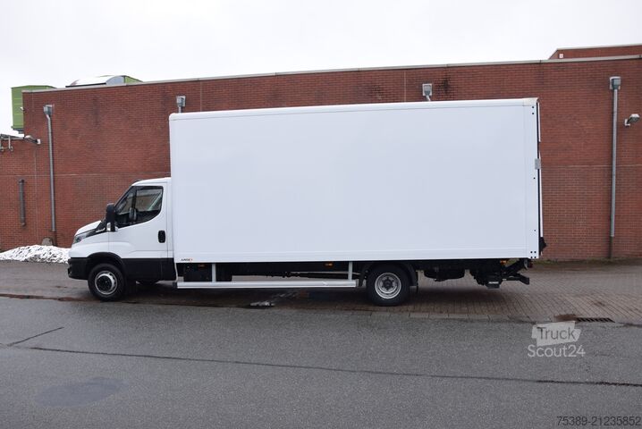 Fourgon tôlé Iveco Daily  70 C18 Koffer LBW Luftfederung Klima Temp