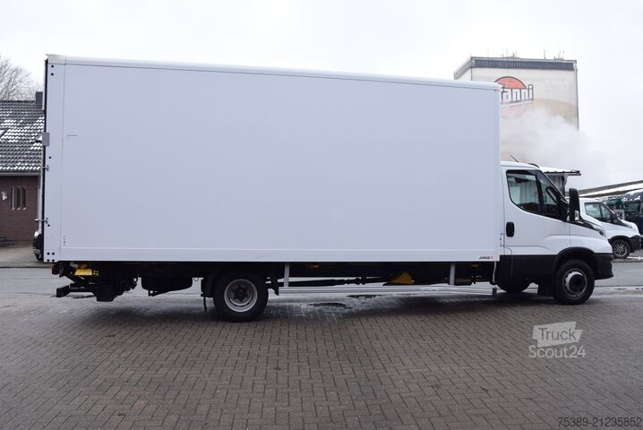 Fourgon tôlé Iveco Daily  70 C18 Koffer LBW Luftfederung Klima Temp