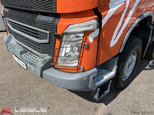 Autocarro ribaltabile VOLVO FH500 8x4*Dreiseitenkipper*Bordmatik*VEB*Liege