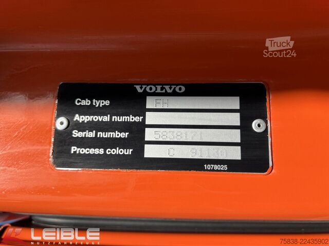 Autocarro ribaltabile VOLVO FH500 8x4*Dreiseitenkipper*Bordmatik*VEB*Liege