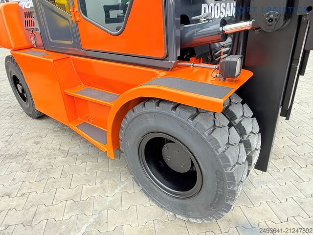Chariot élévateur à 4 roues DOOSAN 70 / DUPLEX / FORK 2500MM / POSITIONER