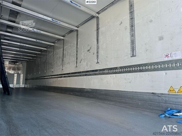 Krone kastveida puspiekabe ar Thermo King dzesēšanas iekārtu Krone box semi-trailer with Thermo King unit