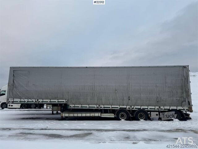 Tyllis Jumbo curtain side semi-trailer
