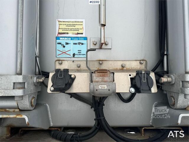  Tyllis Jumbo curtain side semi-trailer
