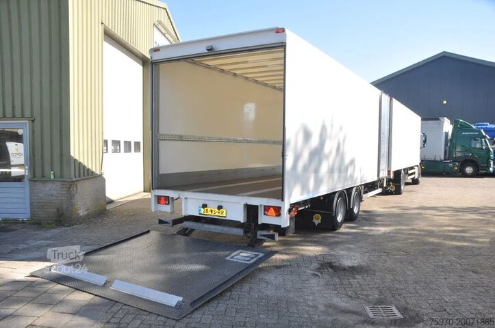 Resväska Mercedes-Benz Antos 1933 DOORLAAD-COMBI 300.773km NL-TRUCK