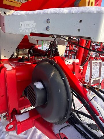 Semoir Pöttinger Terrasem C6 Artis