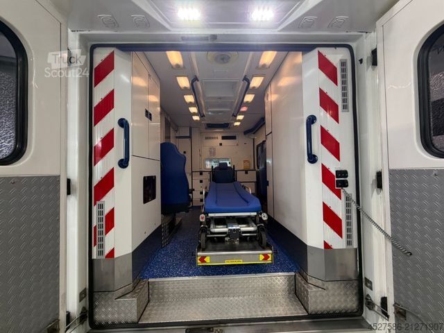 Brandweerwagen MERCEDES-BENZ Sprinter II 516 RTW/KTW KOFFER*RETTUNGSFAHRZEUG*