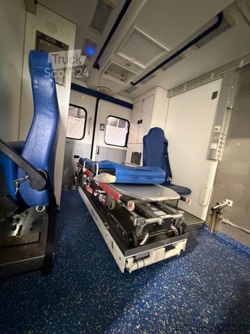 Brandweerwagen MERCEDES-BENZ Sprinter II 516 RTW/KTW KOFFER*RETTUNGSFAHRZEUG*