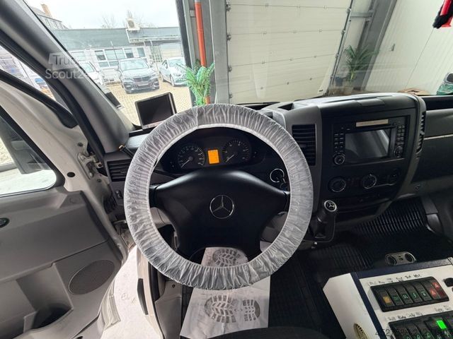 Brandweerwagen MERCEDES-BENZ Sprinter II 516 RTW/KTW KOFFER*RETTUNGSFAHRZEUG*