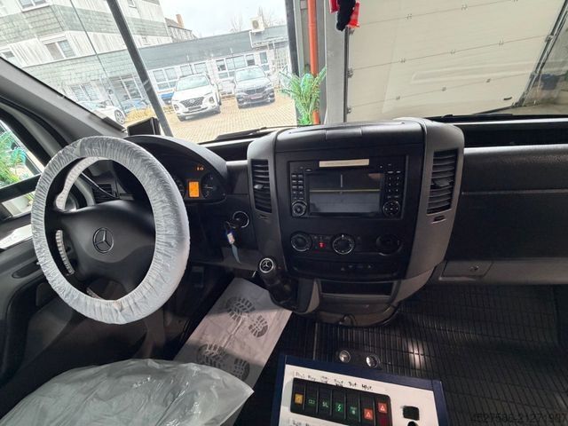 Brandweerwagen MERCEDES-BENZ Sprinter II 516 RTW/KTW KOFFER*RETTUNGSFAHRZEUG*