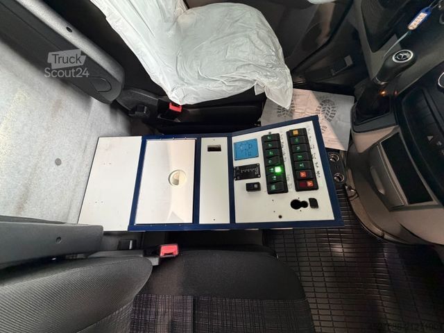 Brandweerwagen MERCEDES-BENZ Sprinter II 516 RTW/KTW KOFFER*RETTUNGSFAHRZEUG*