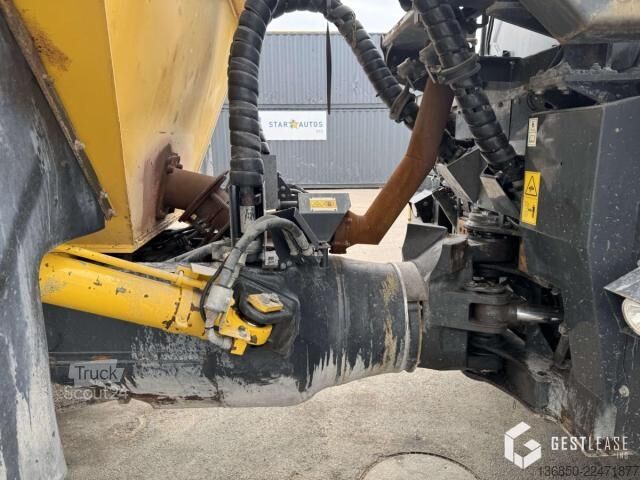 Mafsallı damperli kamyon Komatsu HM300-5E0