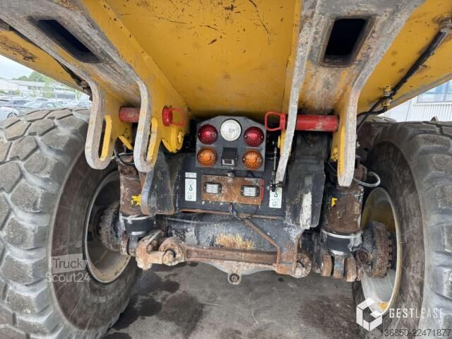 Mafsallı damperli kamyon Komatsu HM300-5E0