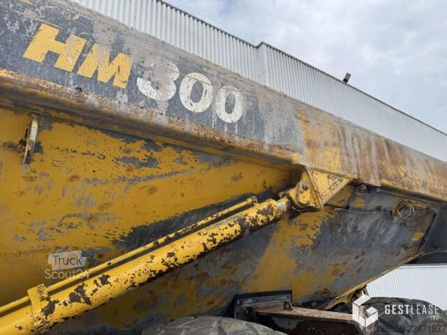 Mafsallı damperli kamyon Komatsu HM300-5E0